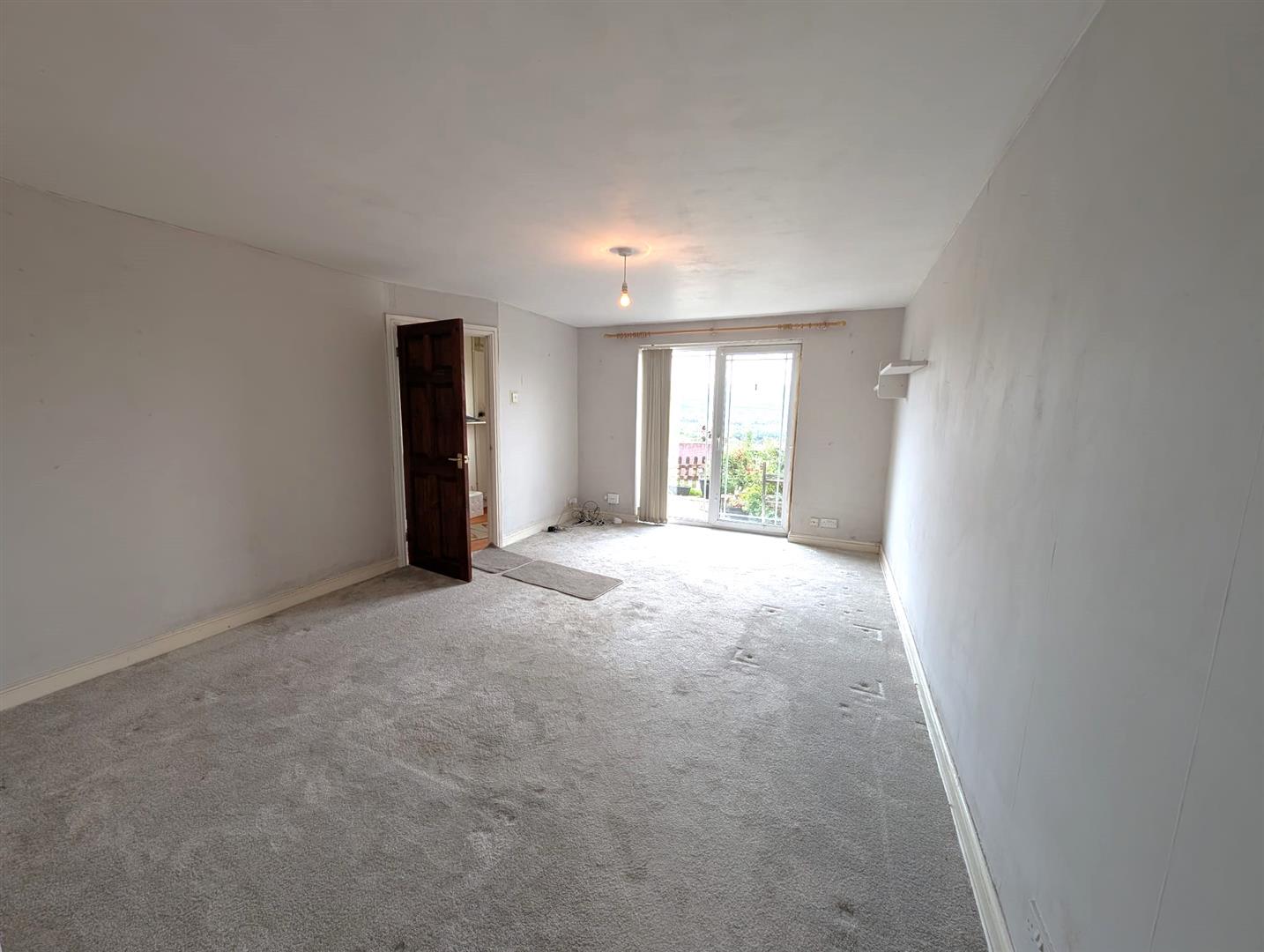 Bwllfa Road, Ynystawe, Swansea, SA6 5AL